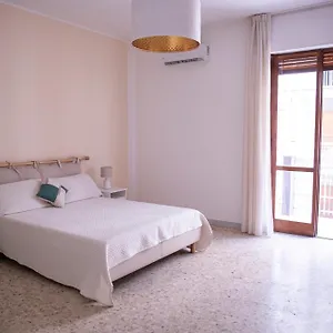 https://green-rooms.barihotels.org